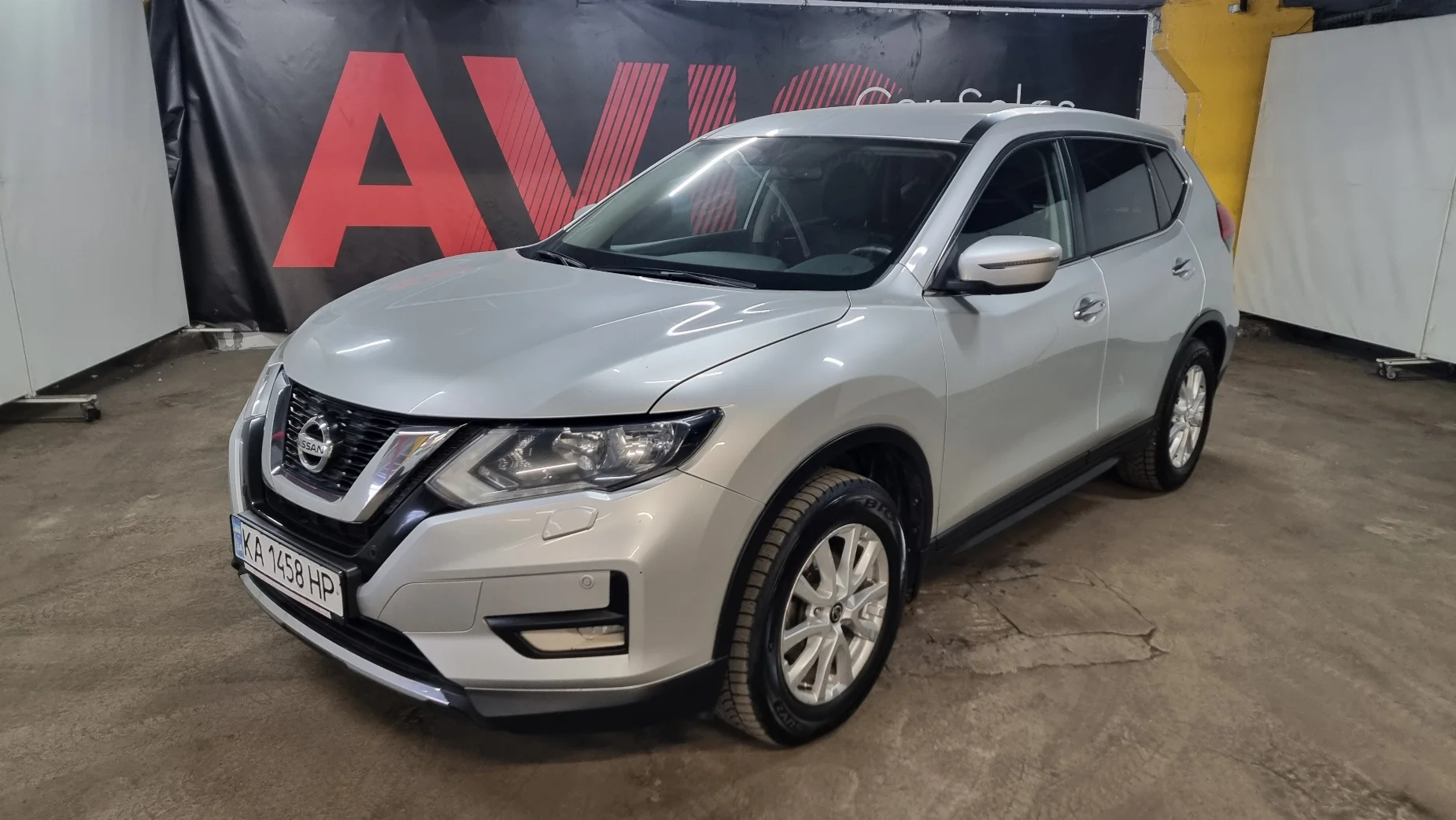Nissan X-Trail photo